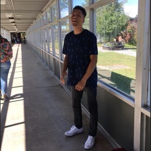 Meet your Posher, Damon